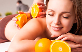 spa-массаж «пьяными» апельсинами